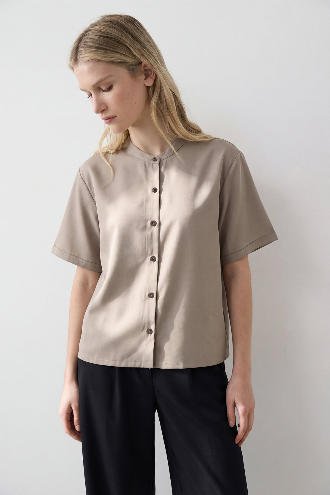 KOKO Pure-Ease Button-Down Shirt – Black & Beige
