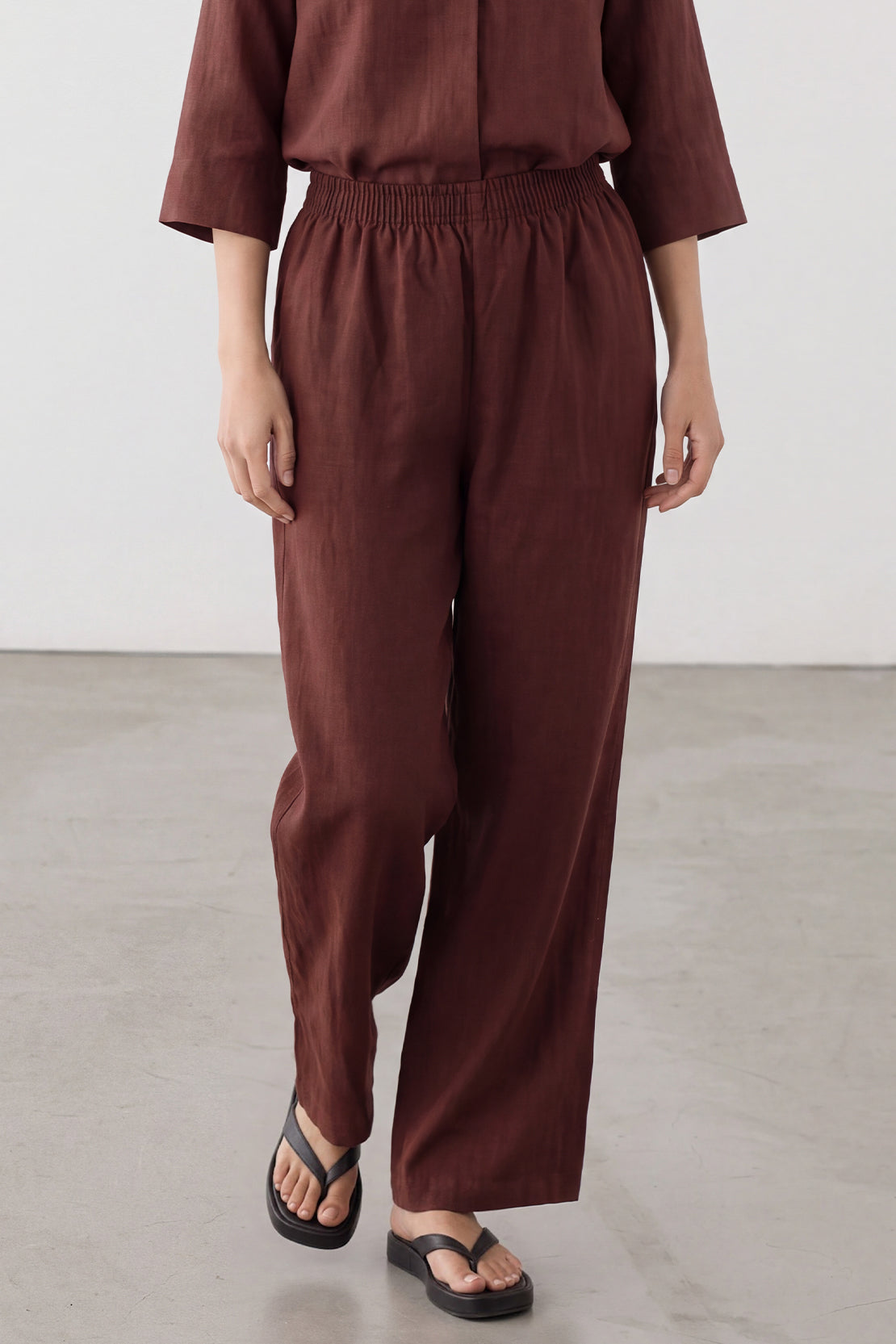 KOKO Pure Linen Straight-Fit Pants – Brown