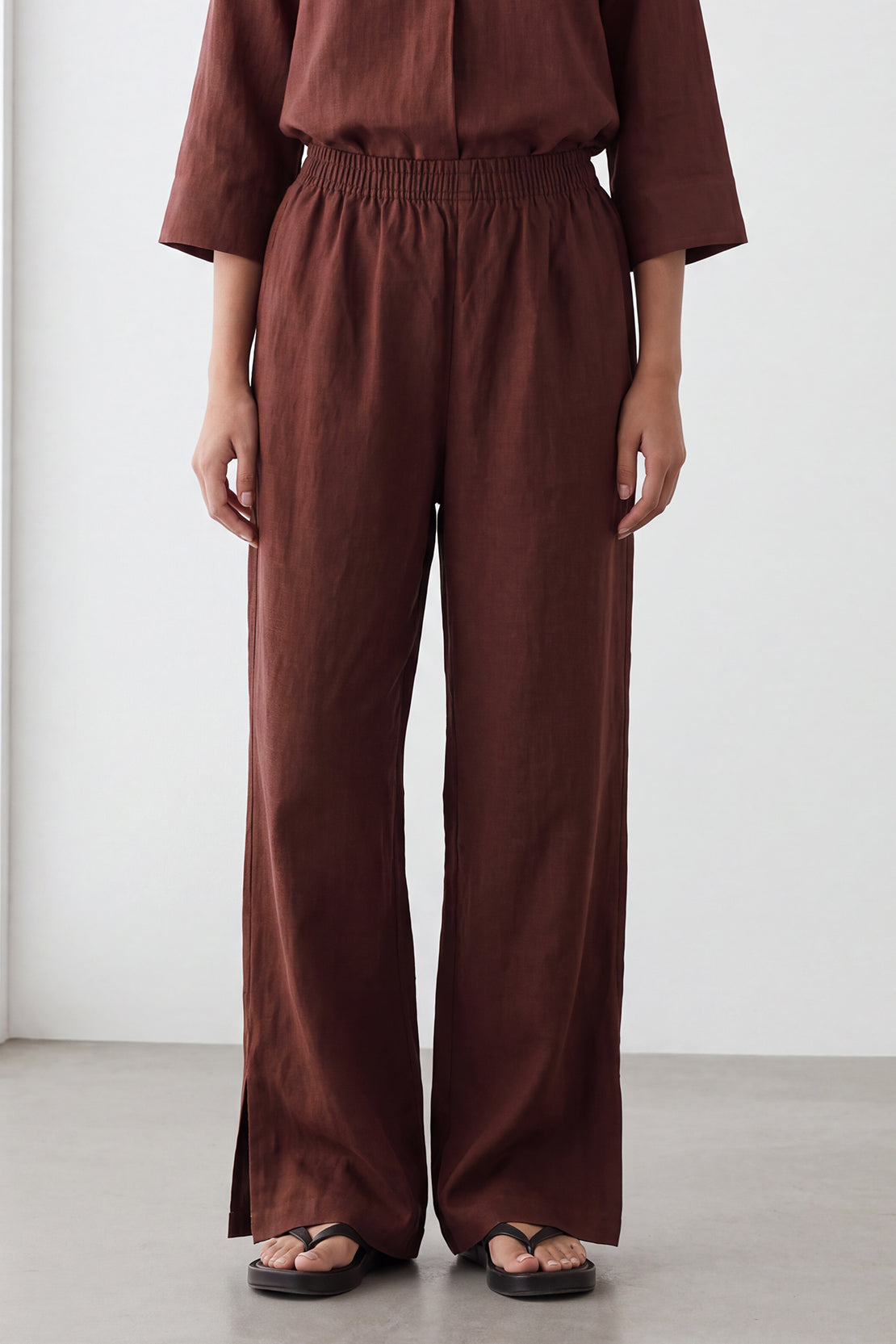 KOKO Pure Linen Straight-Fit Pants – Brown