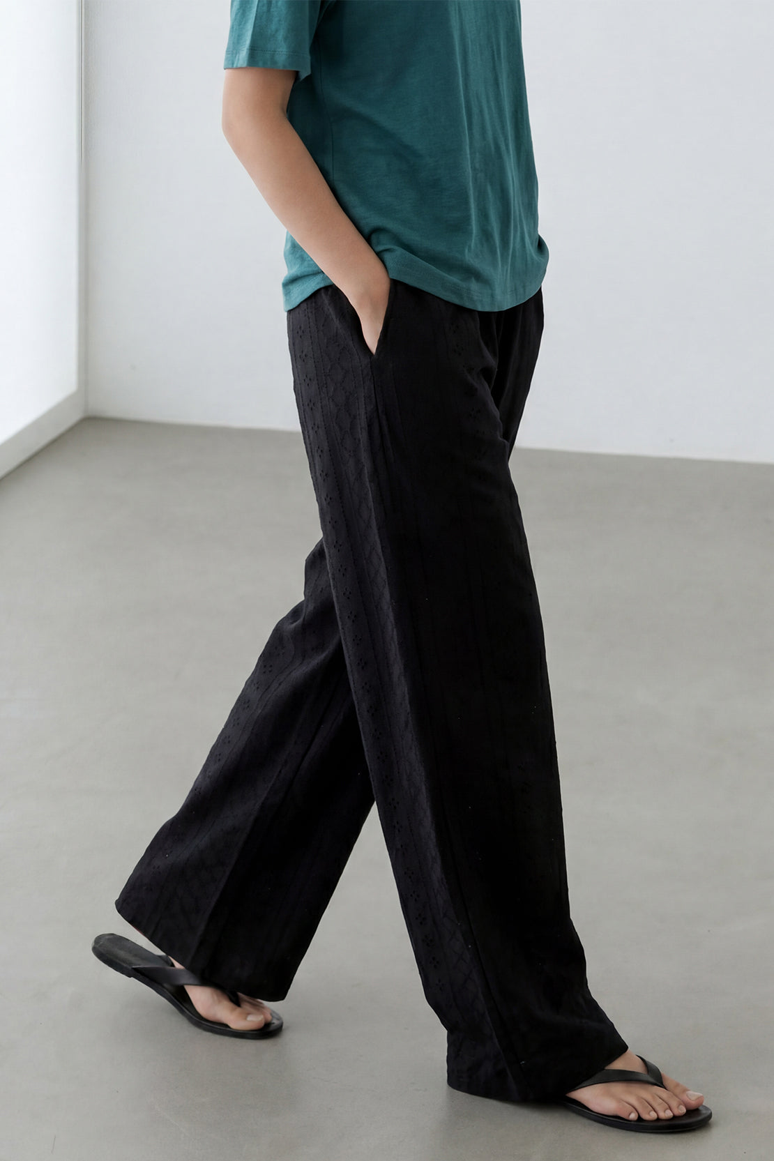 KOKO Nova Knit Relaxed Trouser – Black