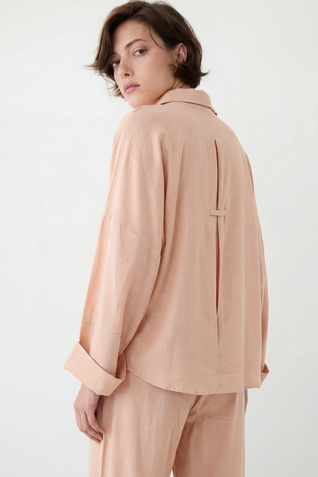 KOKO Linen Blend Relaxed Button Down top– Pink