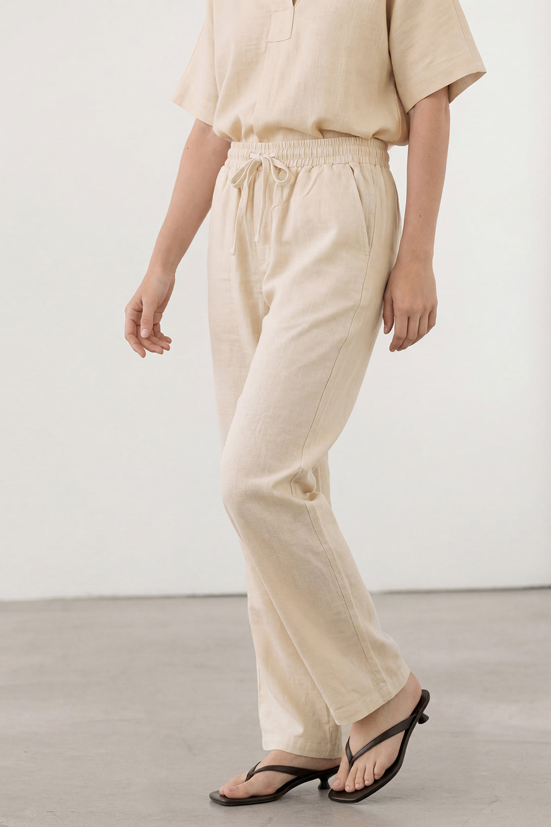 KOKO Linen Blend V-Neck Top & Wide-Leg Bottom – Apricot