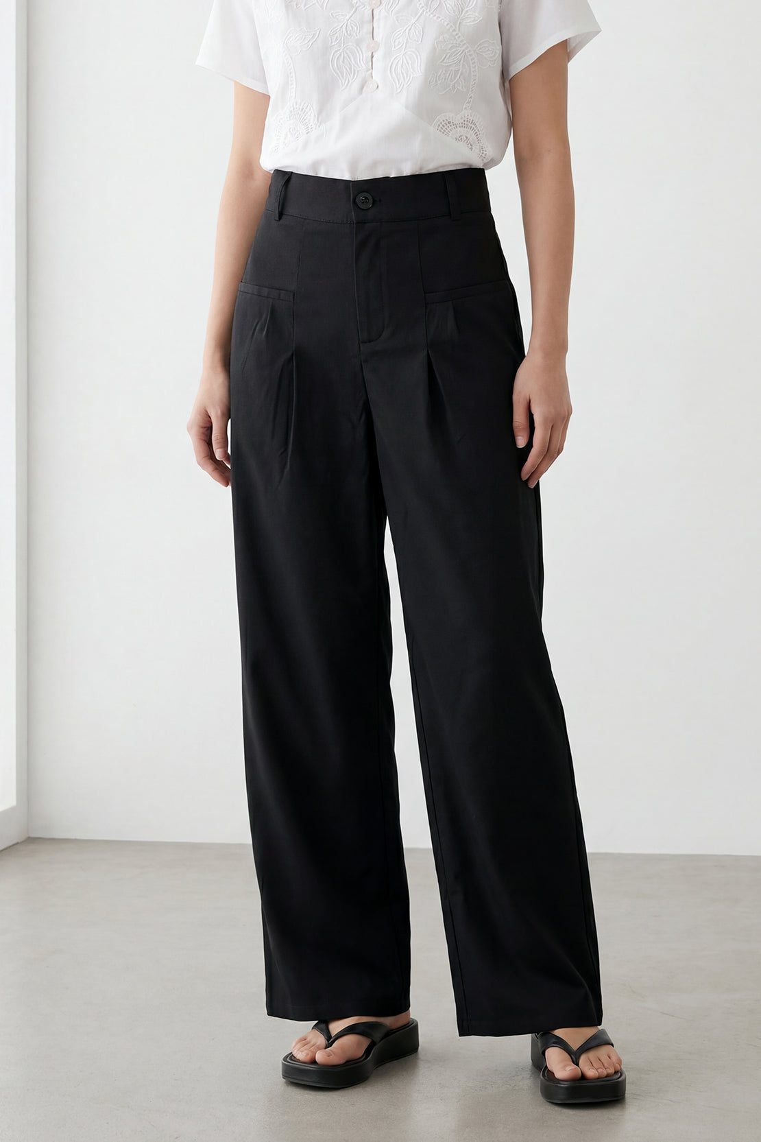 KOKO Smooth Weave Wide-Leg Trouser – Black