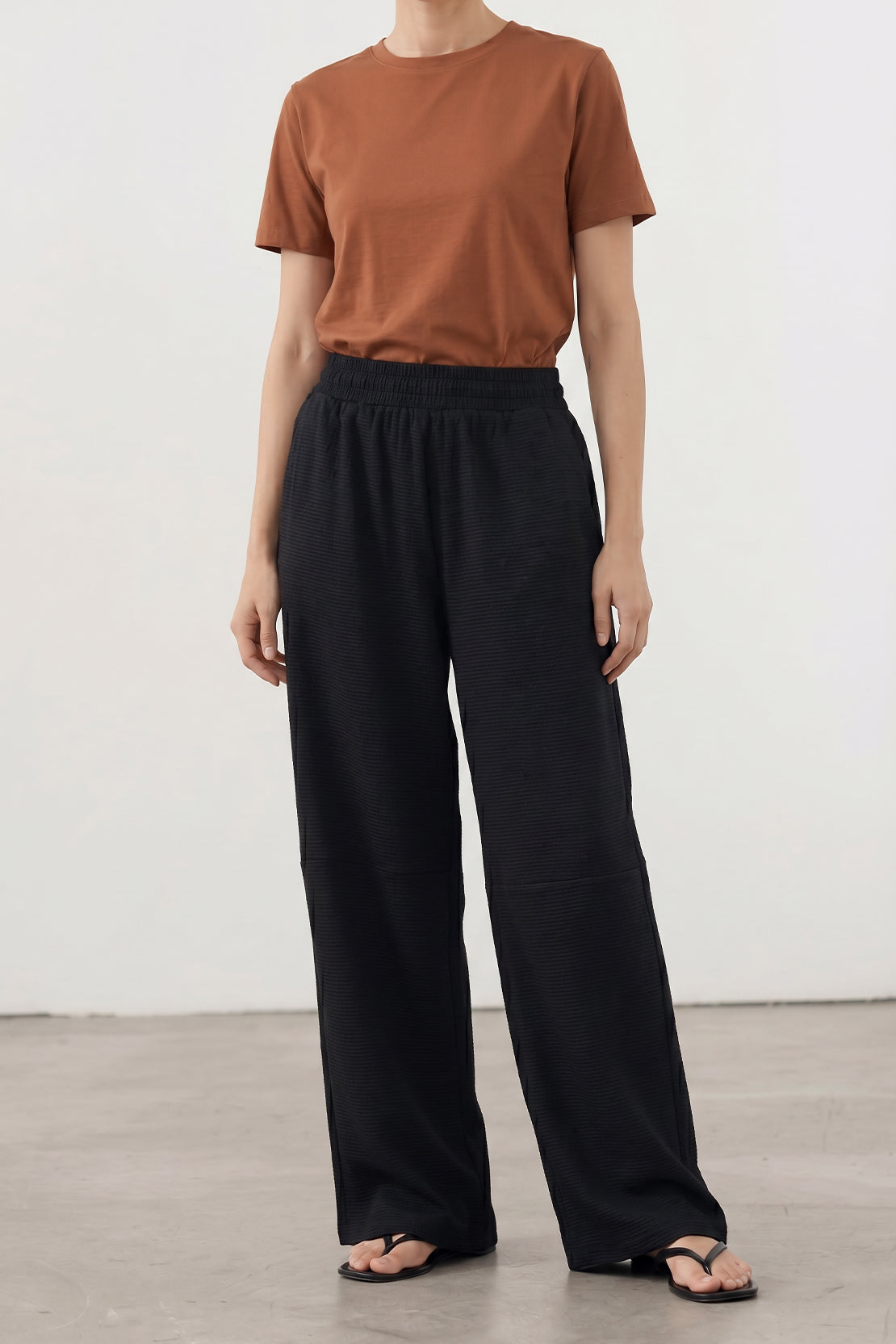 Koko Textured Knitted Wide-Leg Pants – Black