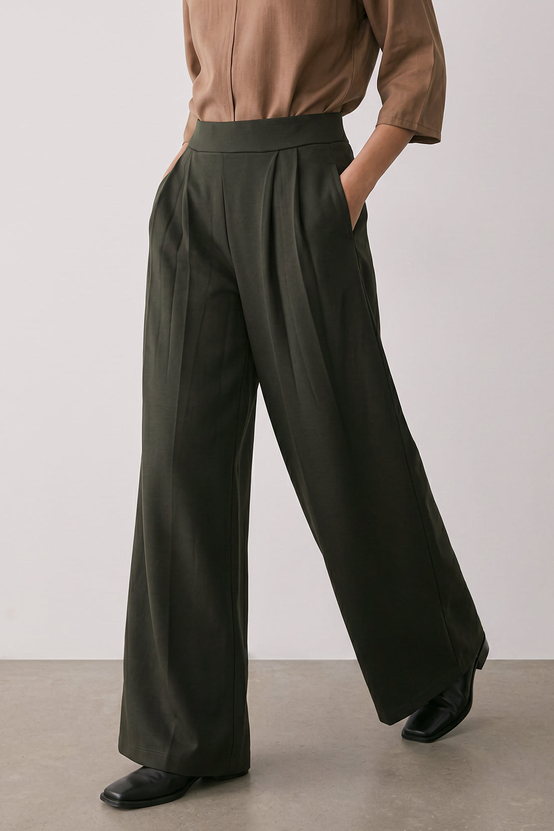 KOKO Modal Blend Wide-Leg Pleated Bottom – Olive