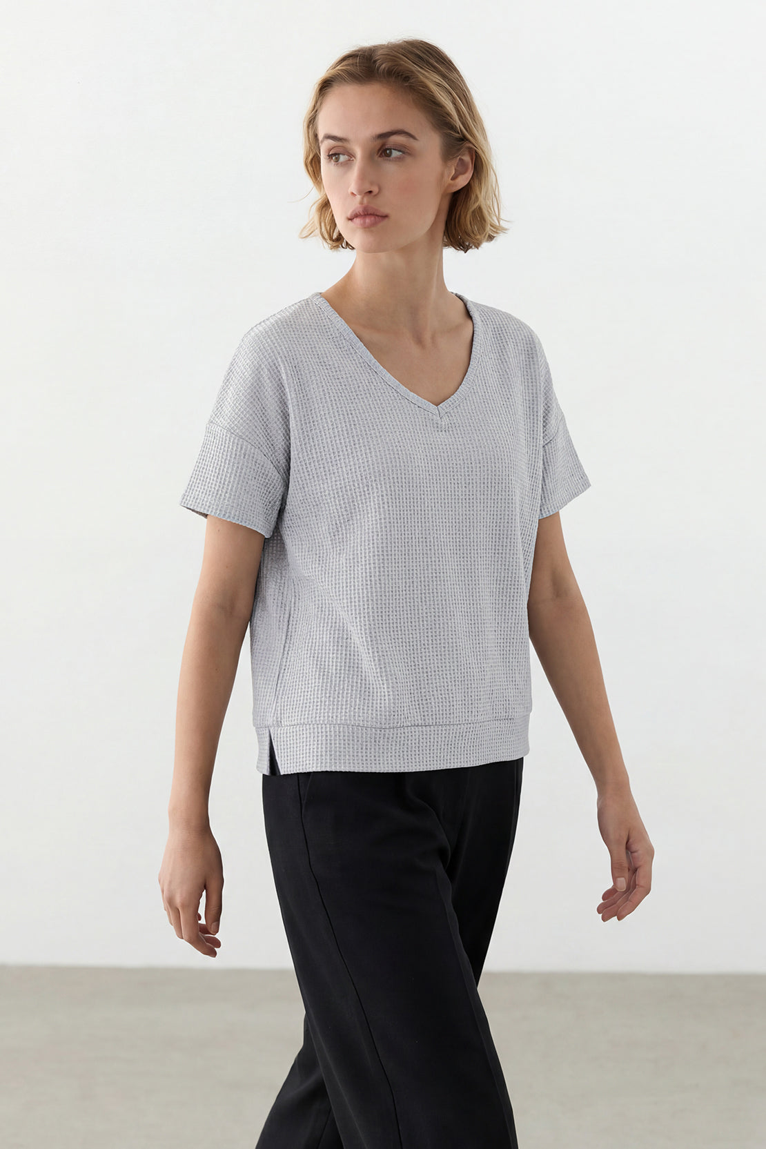 KOKO Modal Blend Relaxed V-Neck Top – Silver Grey
