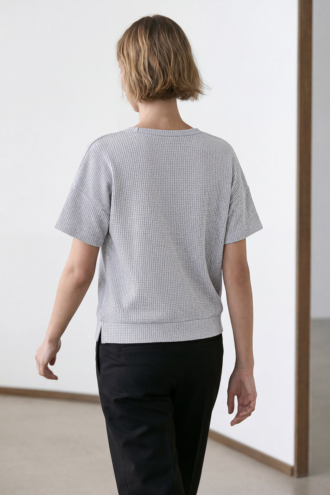 KOKO Modal Blend Relaxed V-Neck Top – Silver Grey