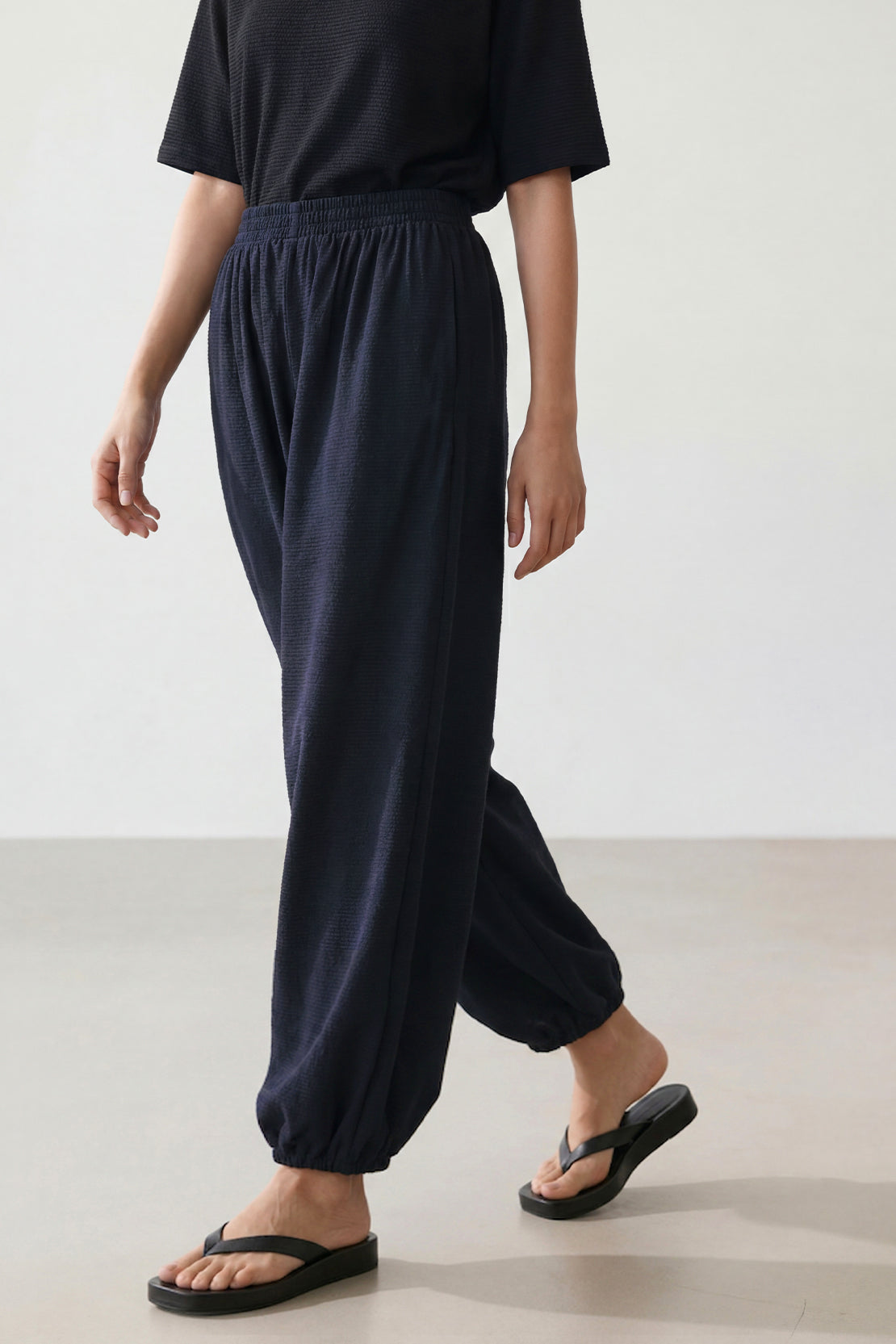 KOKO Textured Knit Cuffed Hem Bottom – Dark Navy