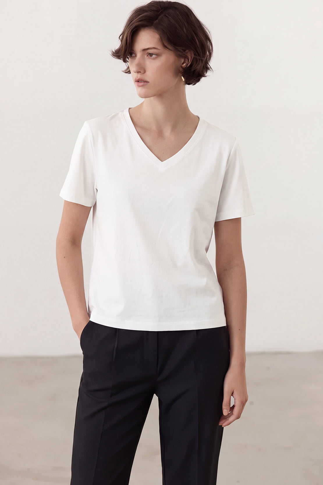 KOKO Sorona Modal V-Neck T-Shirt – White