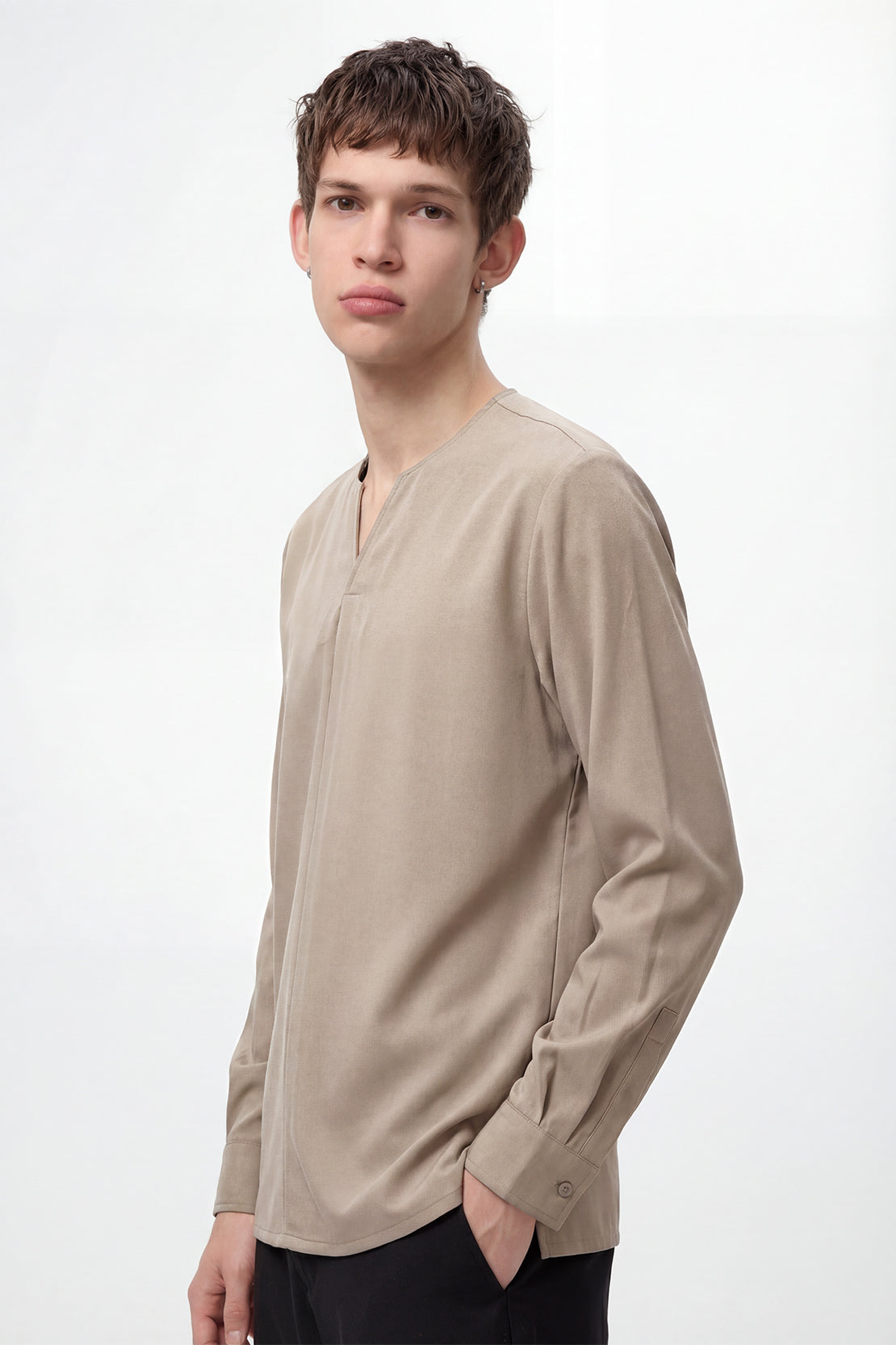KOKO Pure-Ease Relaxed V-Neck Shirt – Beige,Black & White