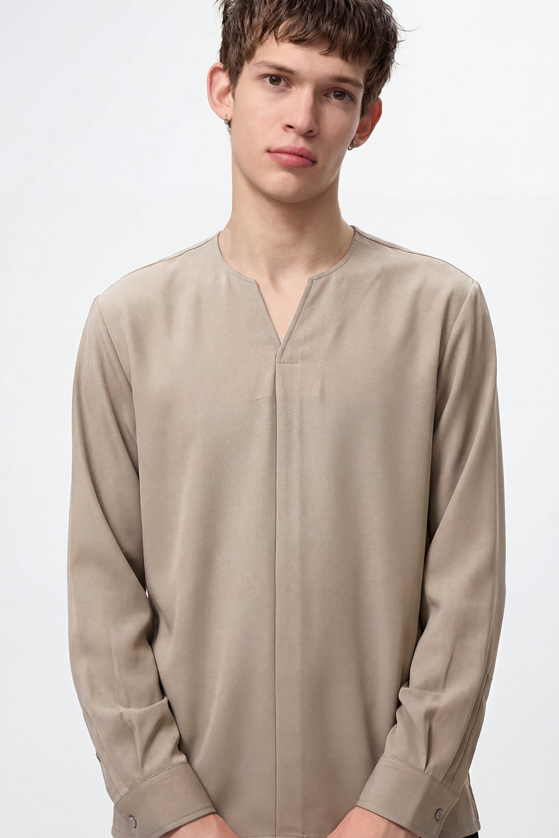 KOKO Pure-Ease Relaxed V-Neck Shirt – Beige,Black & White