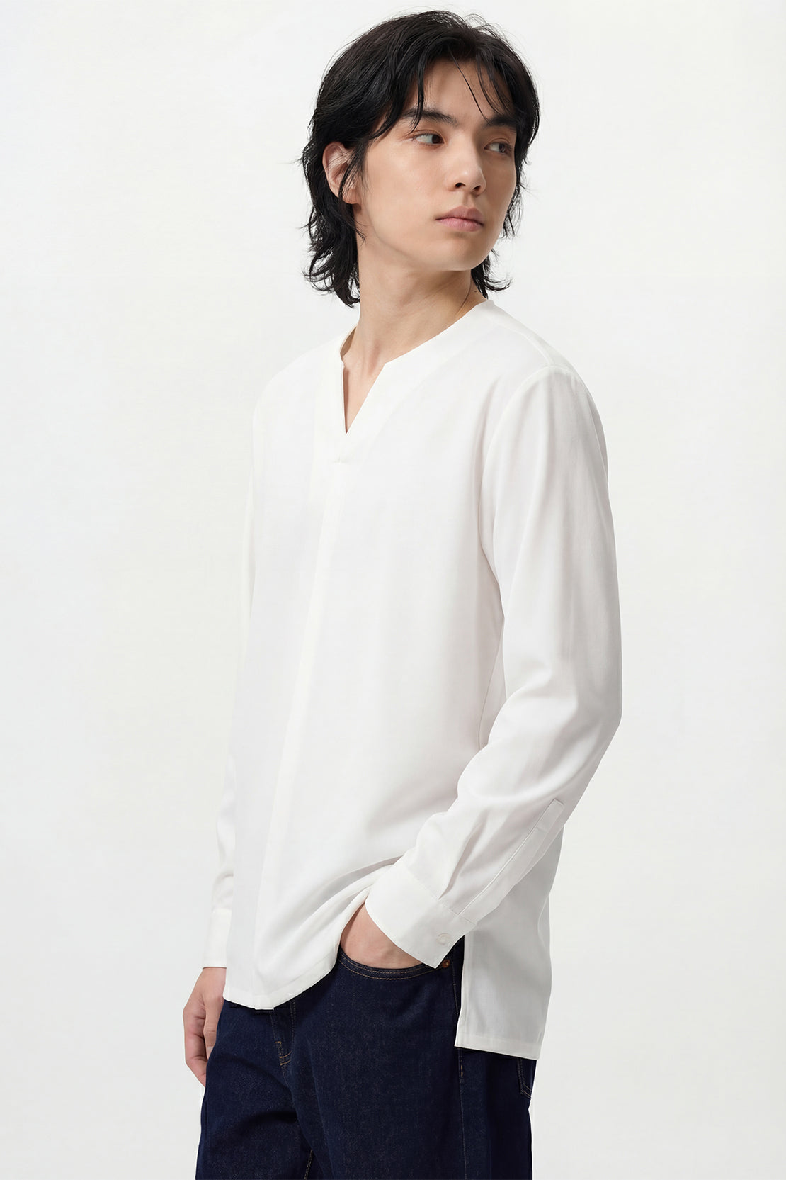 KOKO Pure-Ease Relaxed V-Neck Shirt – Beige,Black & White