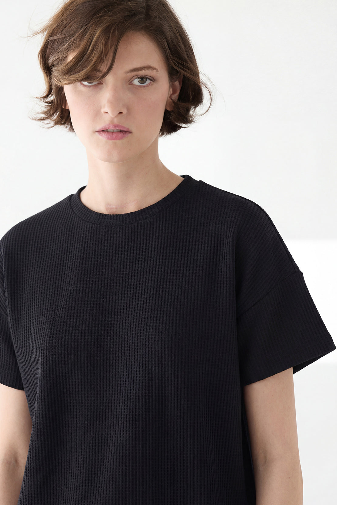 KOKO Structured knit Relaxed Crew Top – Olive & Black