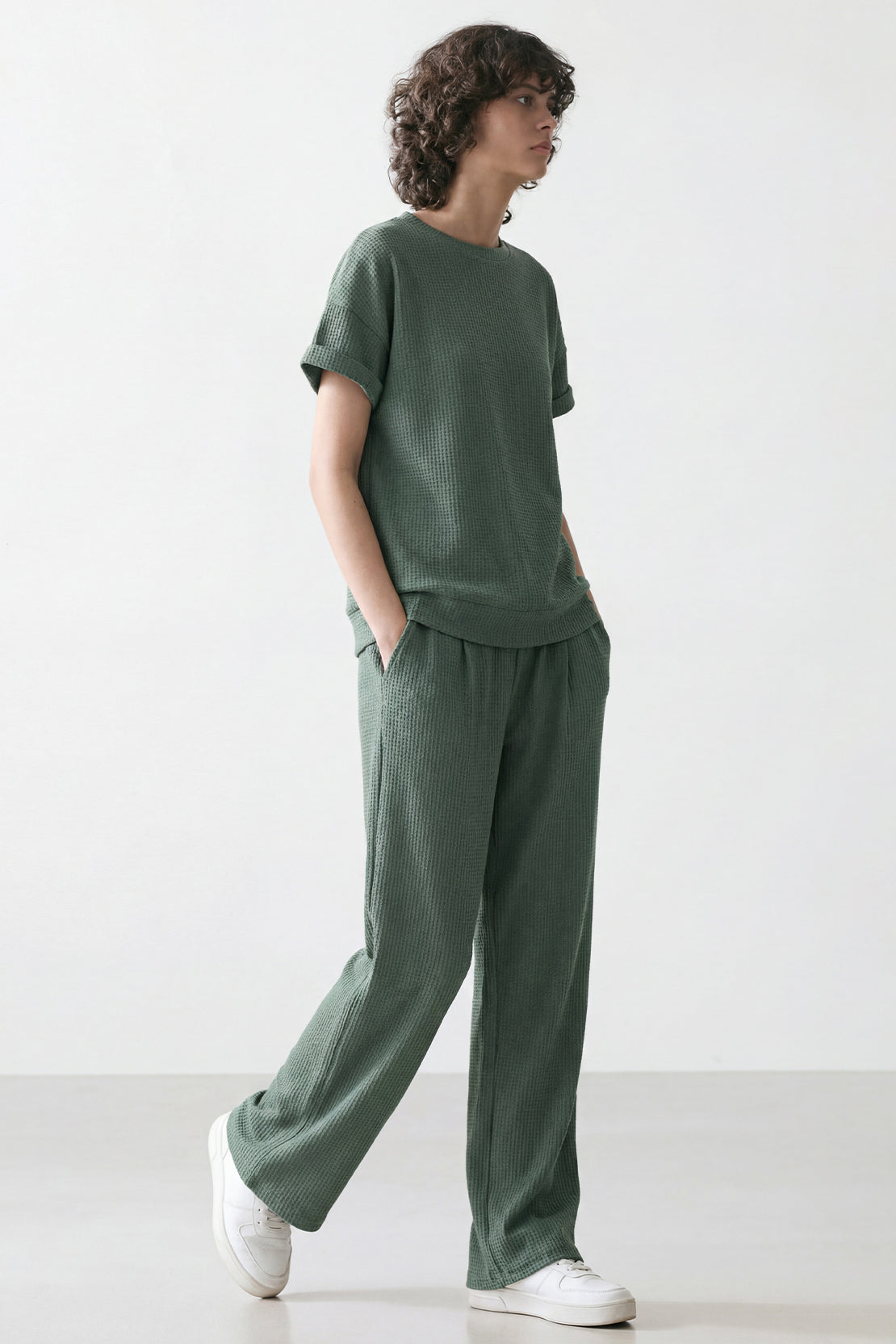 KOKO Structured knit Relaxed Crew Top – Olive & Black