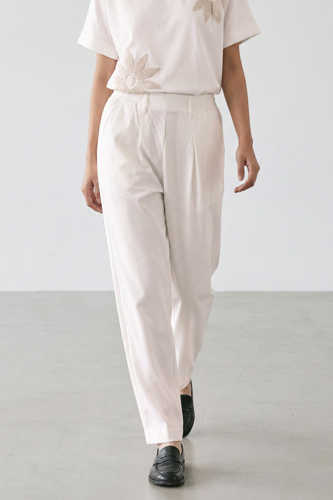 KOKO Looma Knit Elastic Waist Pleated Bottom – Off white