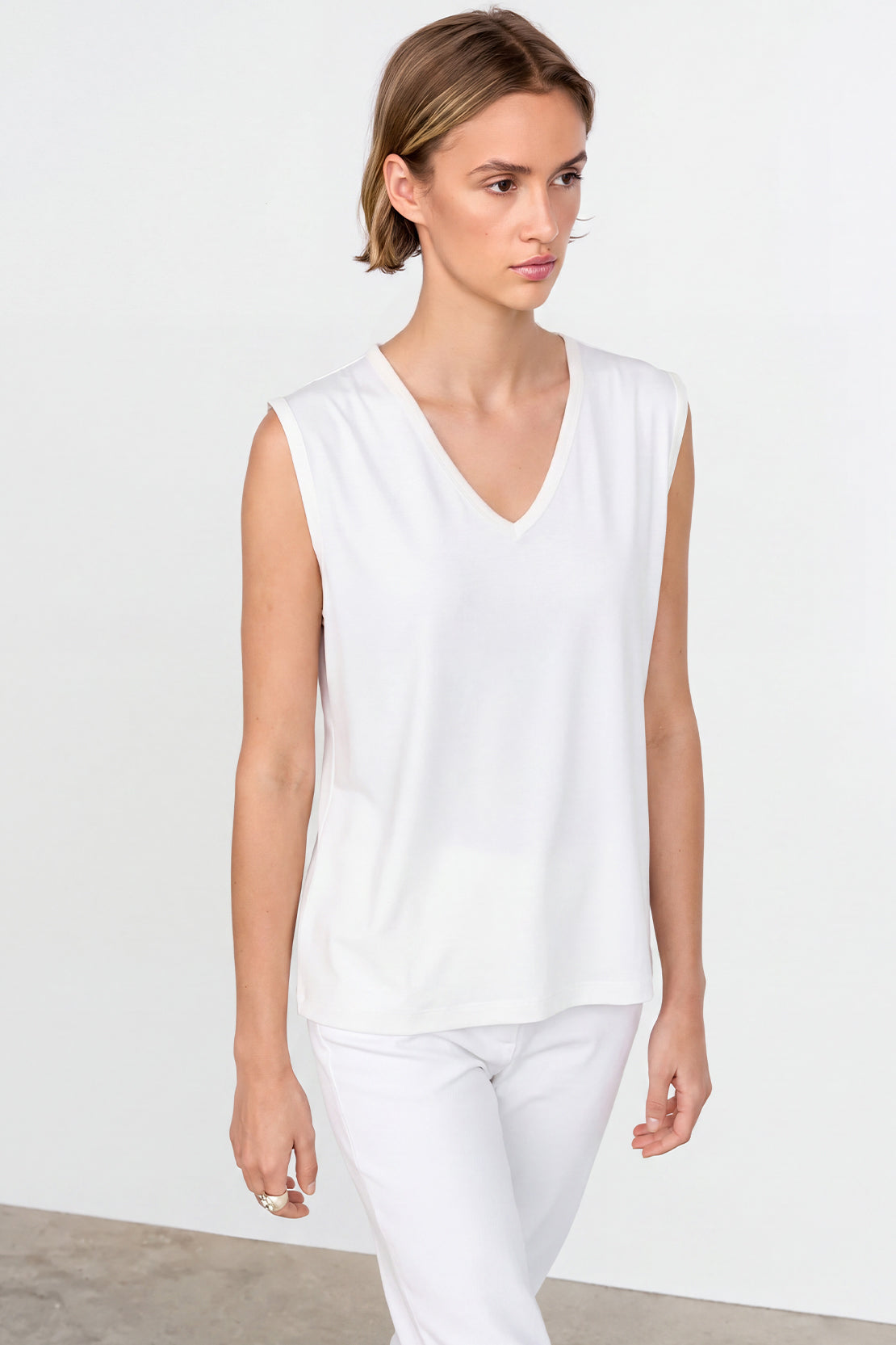 KOKO Airism V-Neck Tank Top – White