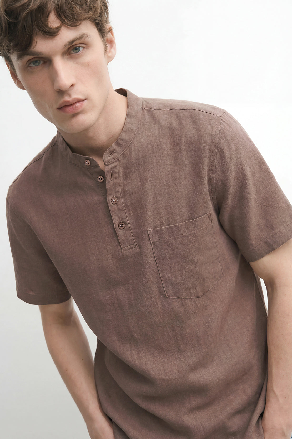KOKO Structured Linen Henley Neck T-Shirt – Brown