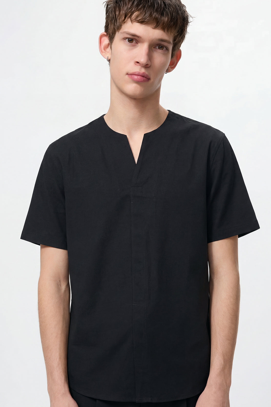 KOKO Air Linen V-Neck T-Shirt – Black