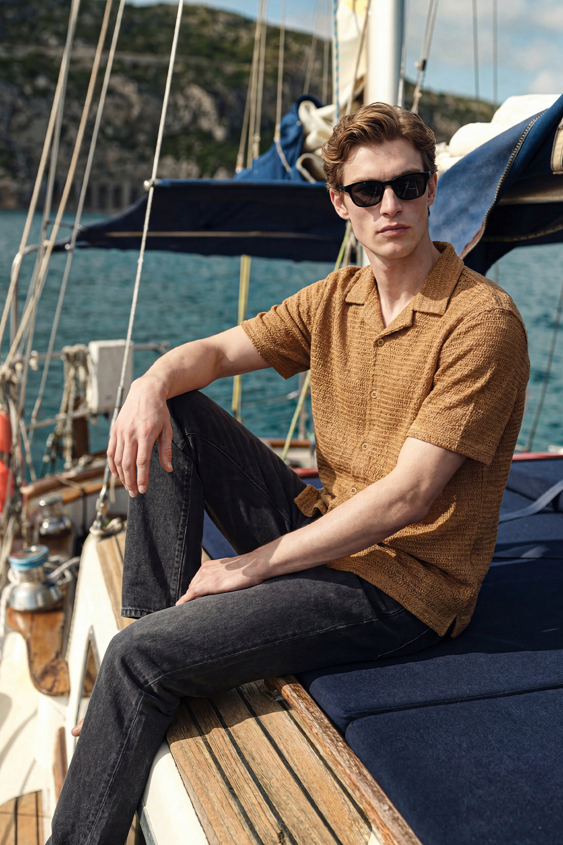 KOKO Grid Knit Button-Down Shirt – camel
