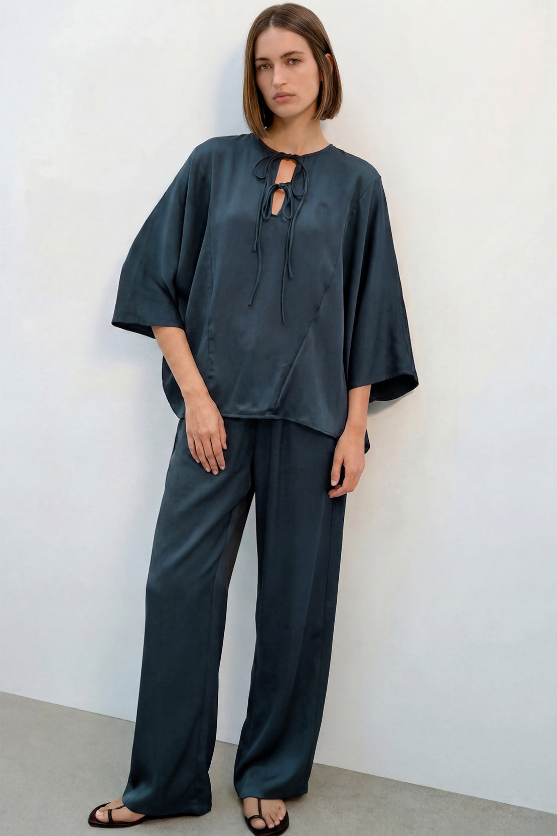 KOKO Structured Silk Tie-Front Top – Blue