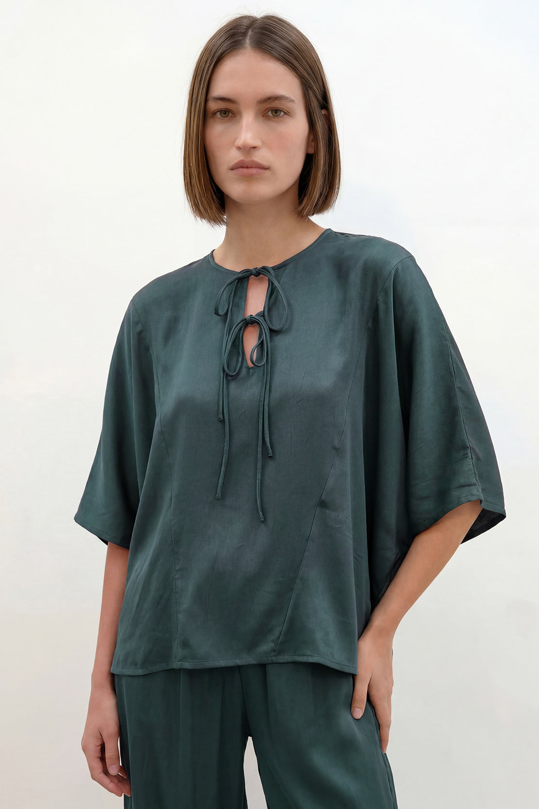 KOKO Structured Silk Tie-Front Top – Blue
