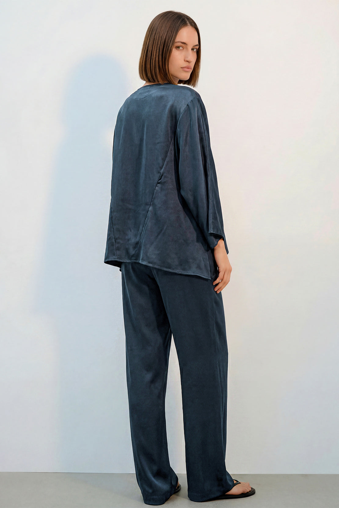 KOKO Structured Silk Tie-Front Top – Blue