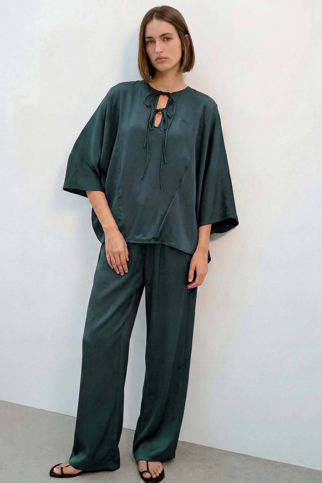 KOKO Structured Silk Wide-Leg Pants – Dark green