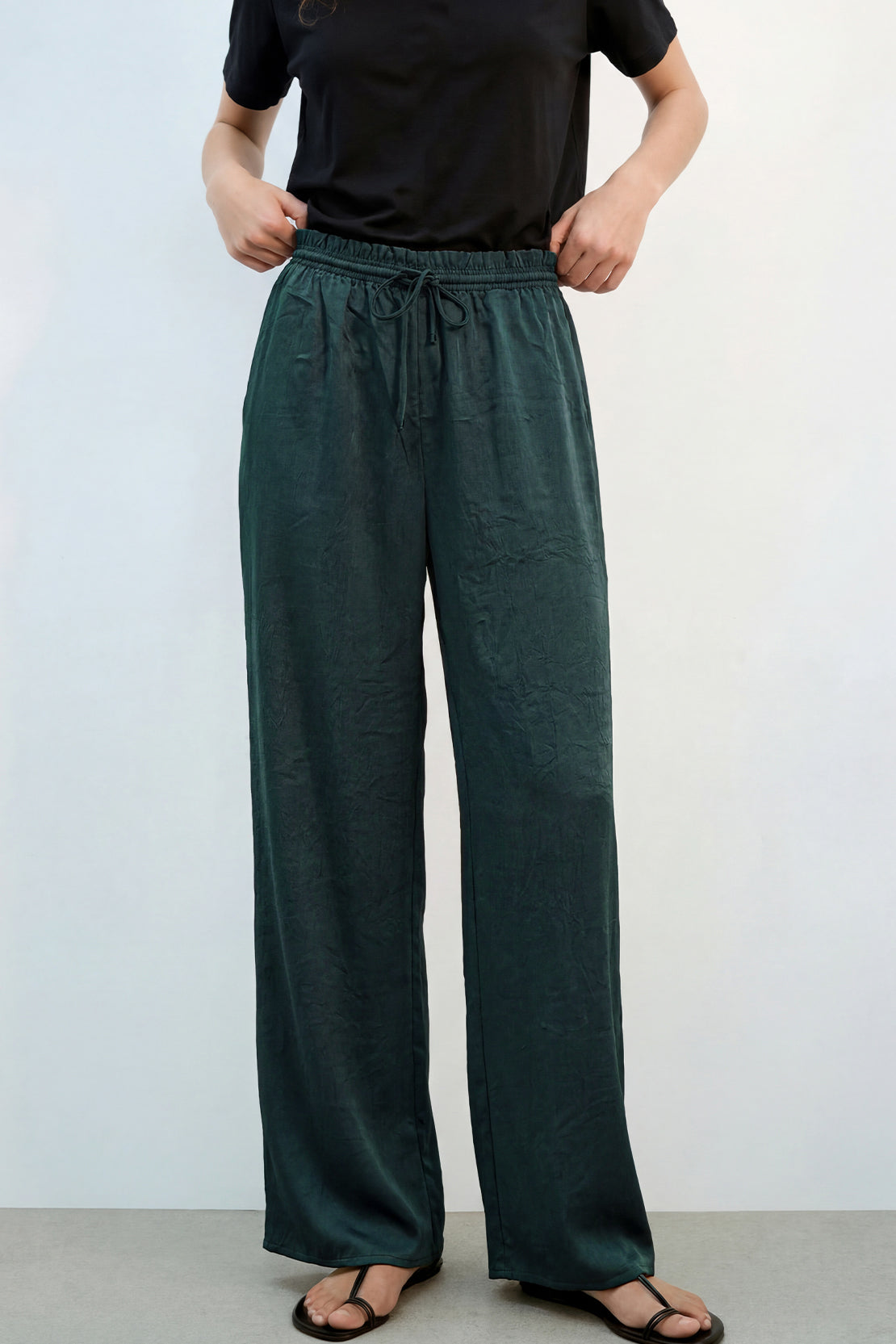 KOKO Structured Silk Wide-Leg Pants – Dark green