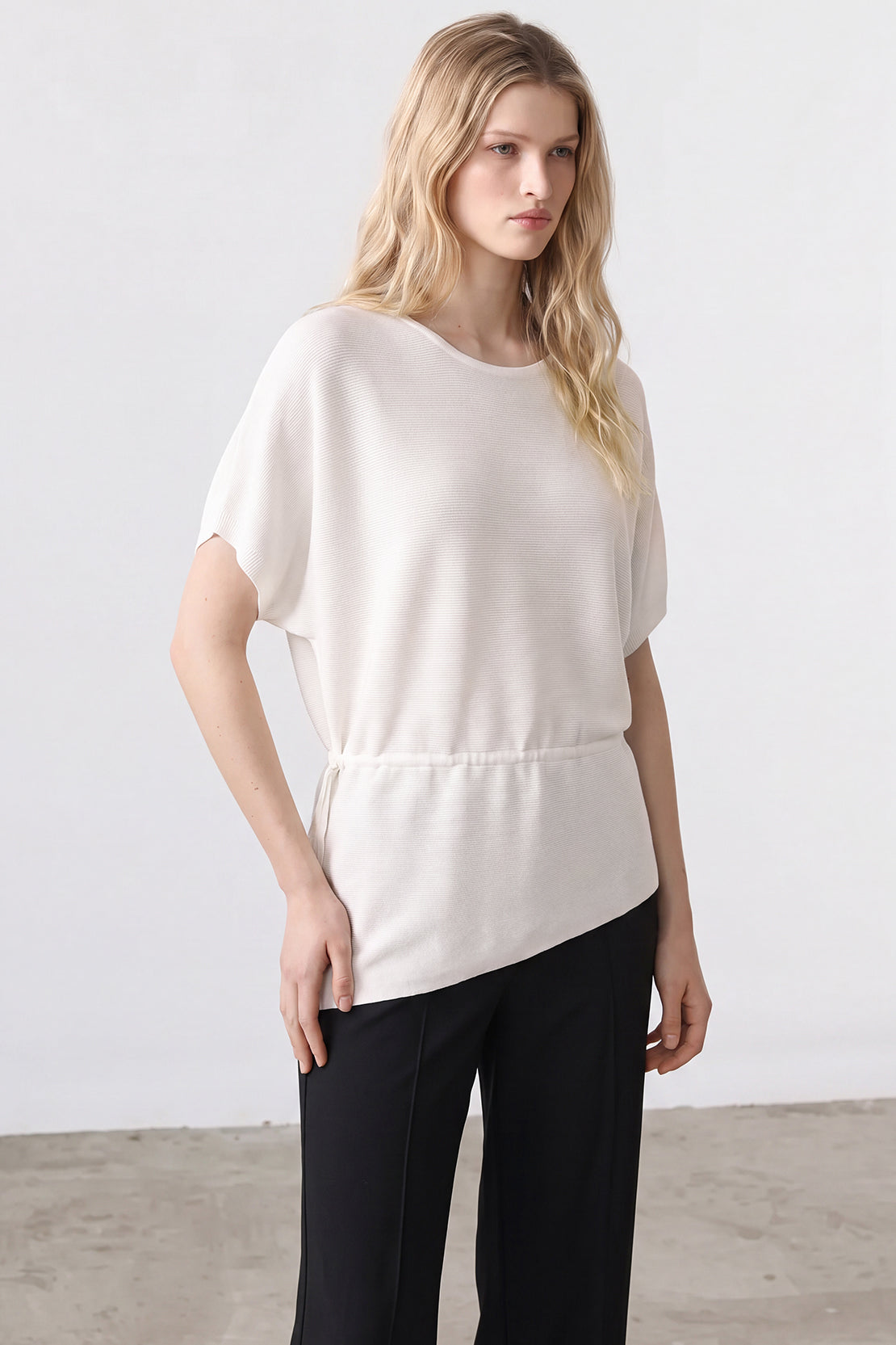 KOKO Knitted Relaxed Top – Off-white