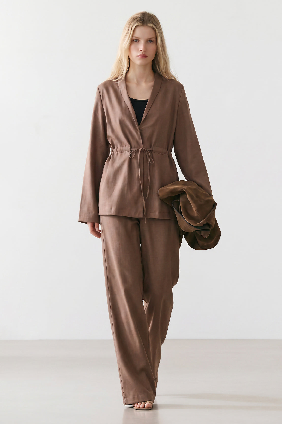 KOKO Aero Linen Tie-Front Top – Coffee