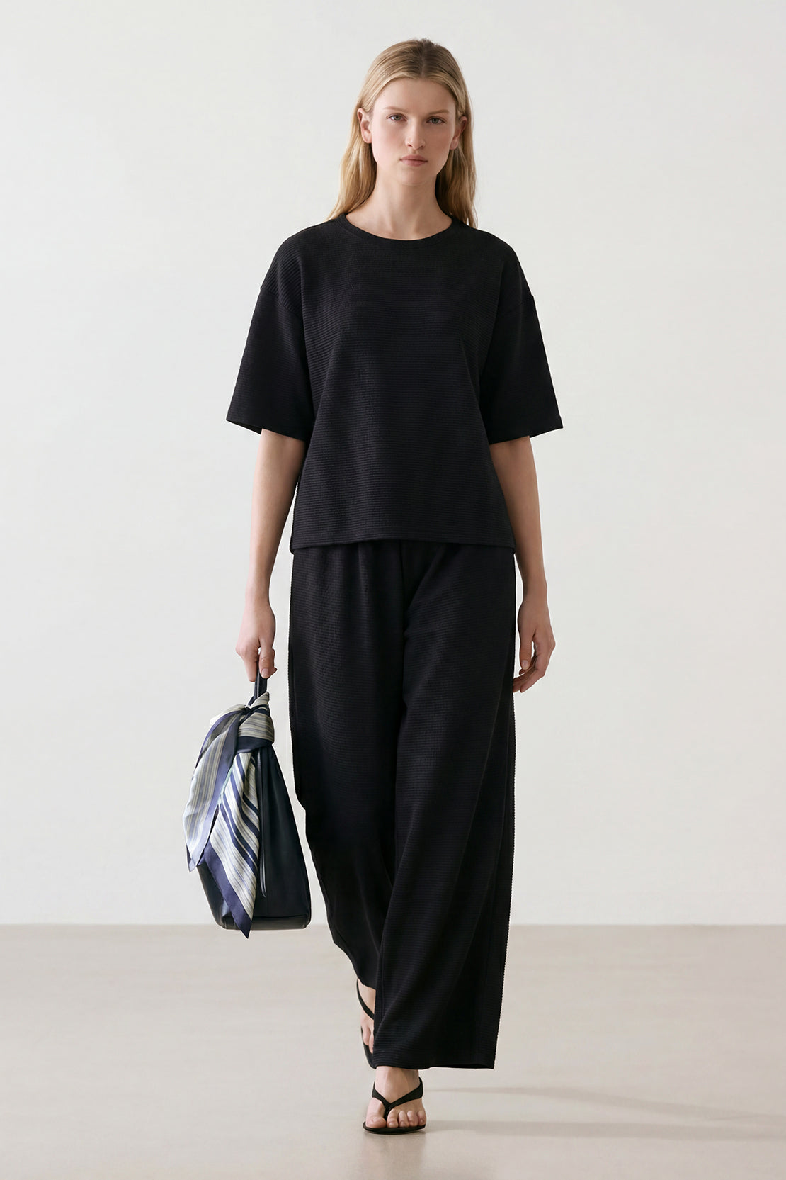 KOKO Textured Knit Boxy Fit Crew Neck Tee – Black