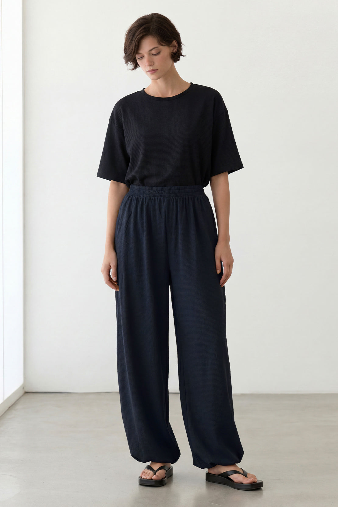 KOKO Textured Knit Cuffed Hem Bottom – Dark Navy