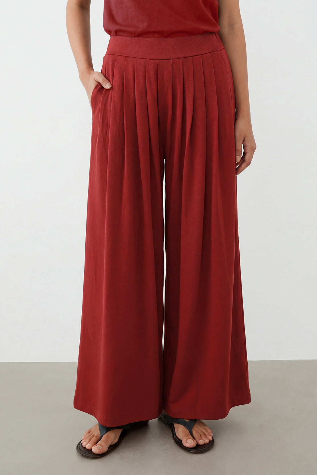 KOKO Modal Blend Pleated Wide-Leg Pants – Maple