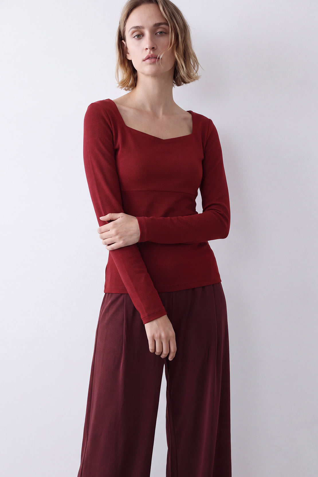KOKO Eco Pulp Fitted Top – Cherry